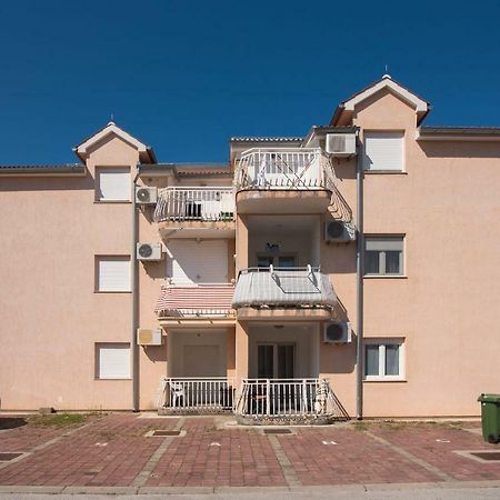Vodice-Srima Apartment Bagian luar foto